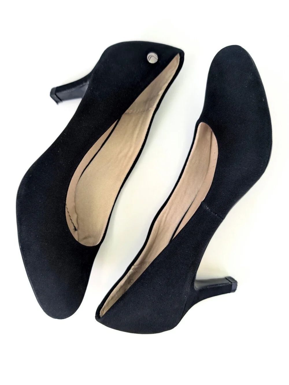 Life Stride Soft System Parigi Black Fabric Flex Round Toe Low Heel Pumps 5.5